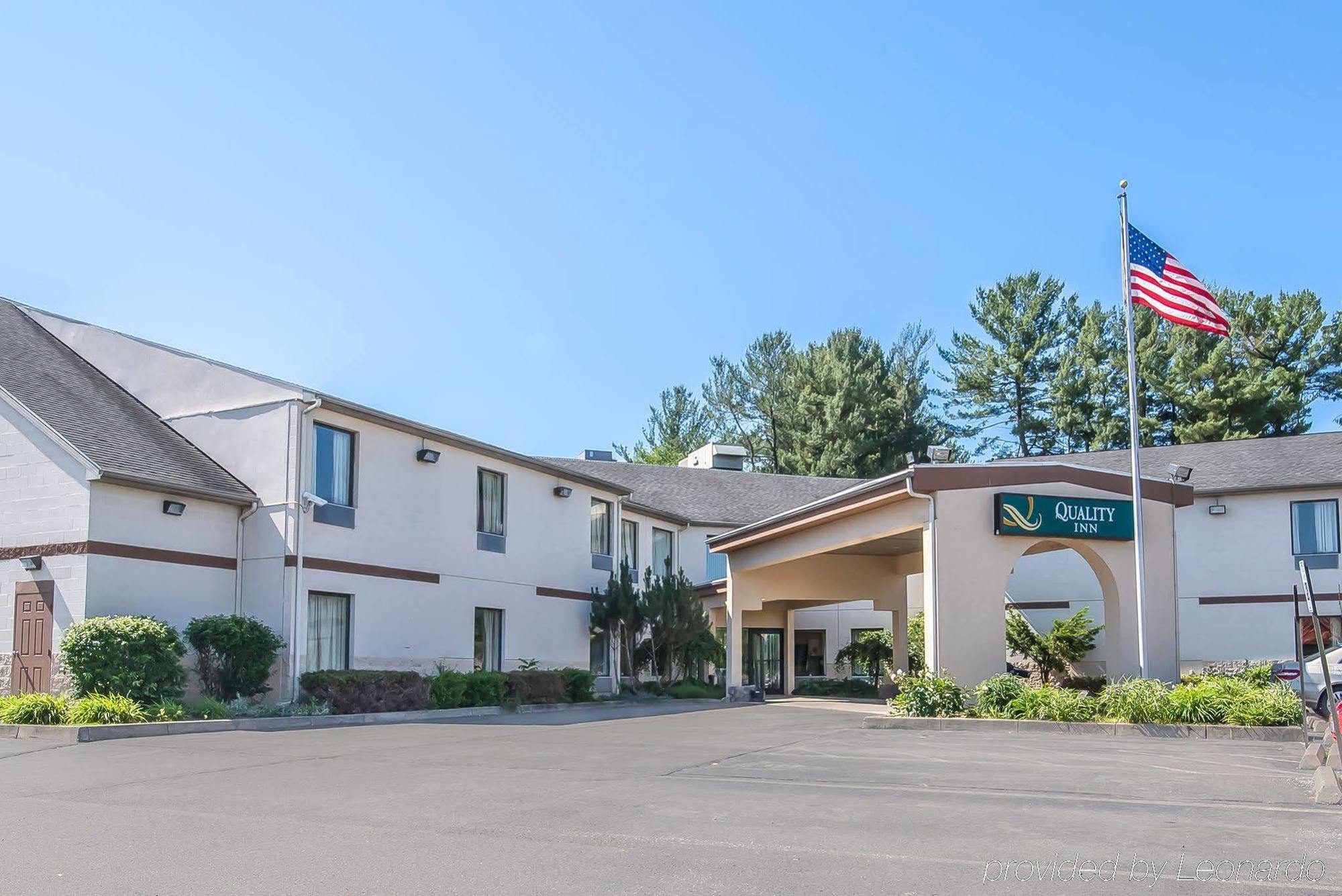 Quality Inn Binghamton West Apalachin Ngoại thất bức ảnh
