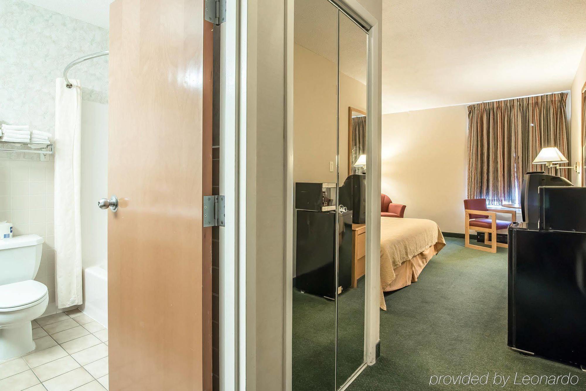 Quality Inn Binghamton West Apalachin Ngoại thất bức ảnh